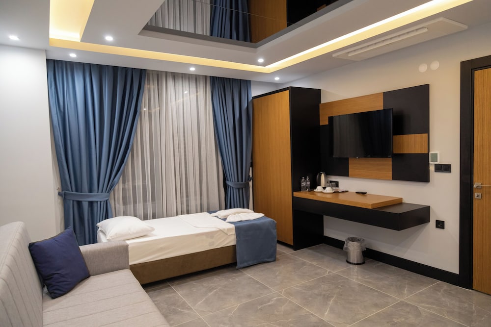 Akin Suit Otel — Ayvalik — photo 4