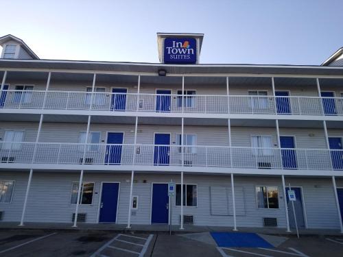 Intown Suites Extended Stay Dallas Tx Medical Center - photo 13