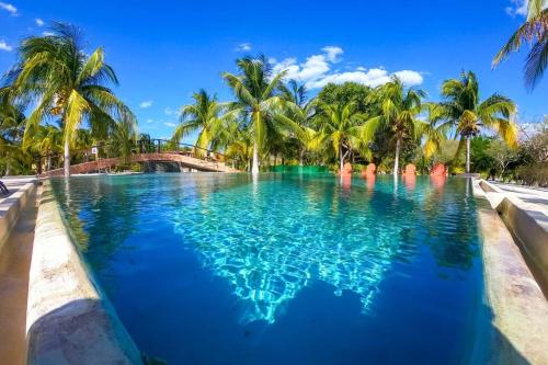 Preciosa Villa Frente Al Mar — 4-Star Luxury Hotel in Celestun, Mexico