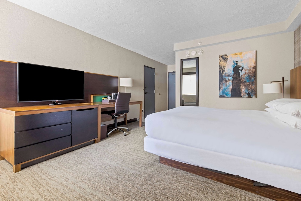 DoubleTree by Hilton Hotel Park City The Yarrow - photo 23