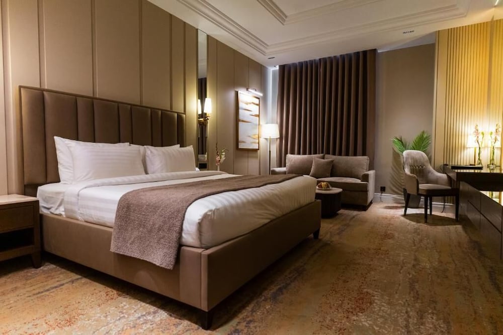 Falettis Boutique Multan in Multan, Pakistan