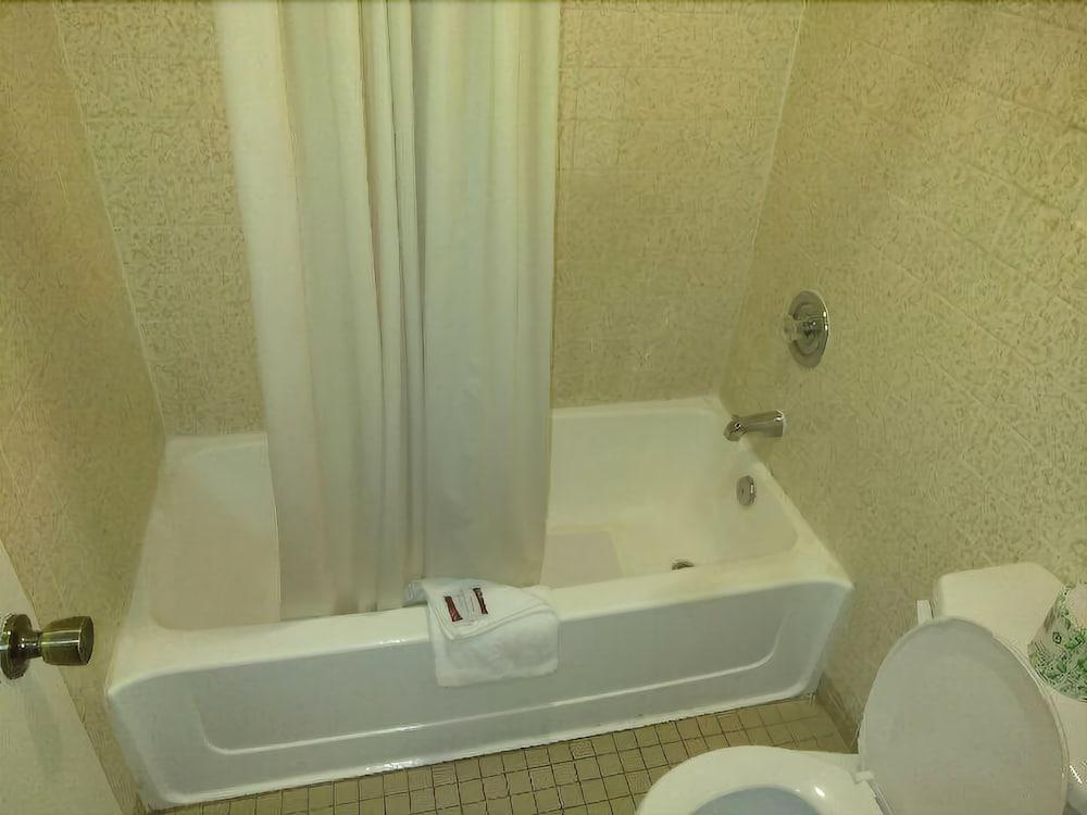 Lancaster Inn - photo 15