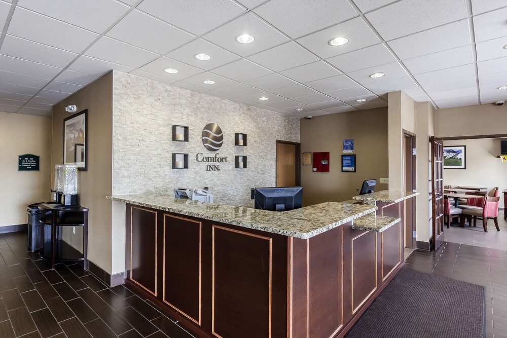 Comfort Inn & Suites Near University of Wyoming - photo 7