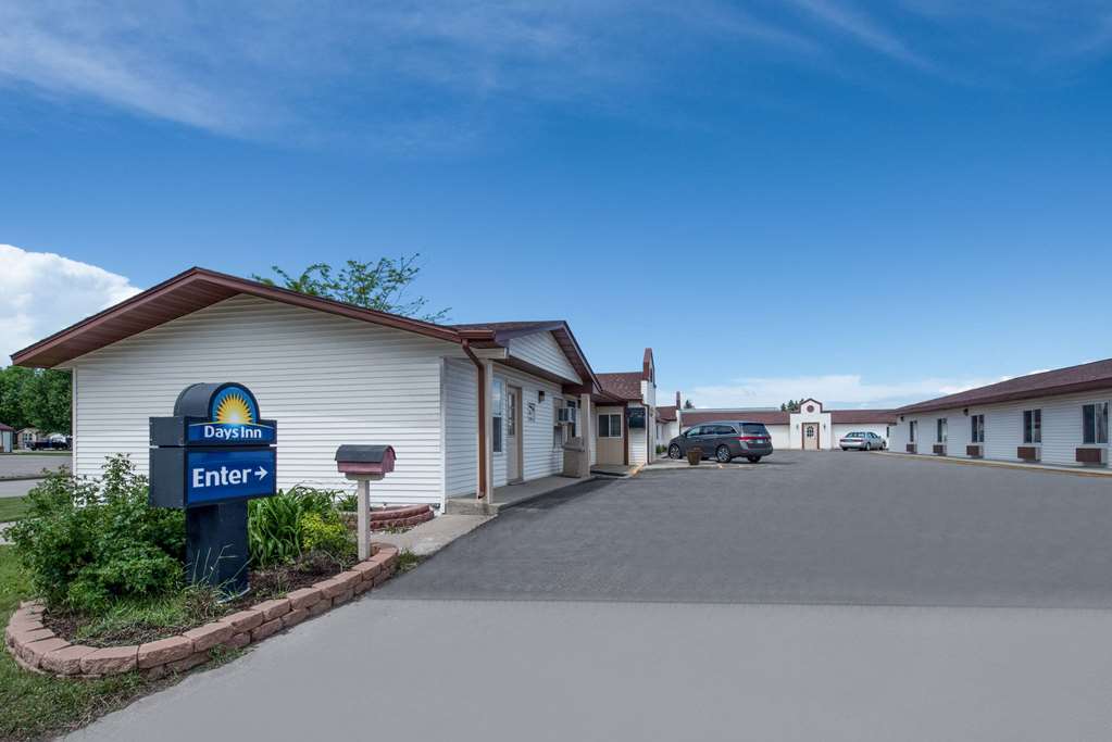 Days Inn by Wyndham Jamestown - featured photo