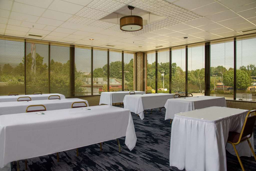 Quality Inn Lewisburg - photo 14