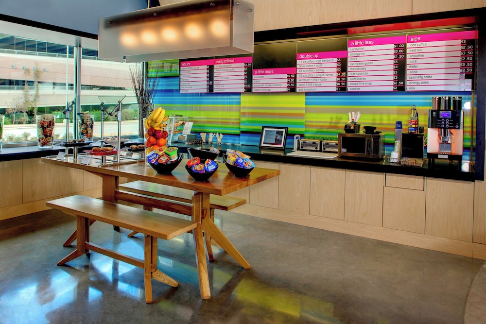 Aloft Austin at The Domain - photo 33