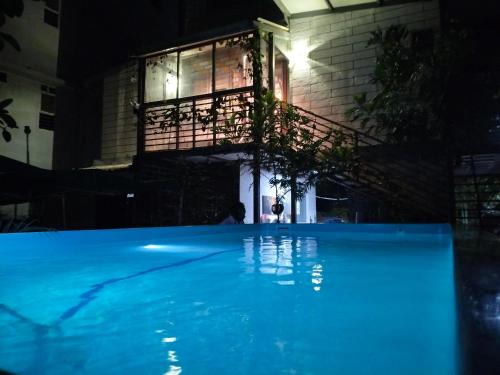 Silverlinecloudpool - carbon neutral hotel in Bengaluru