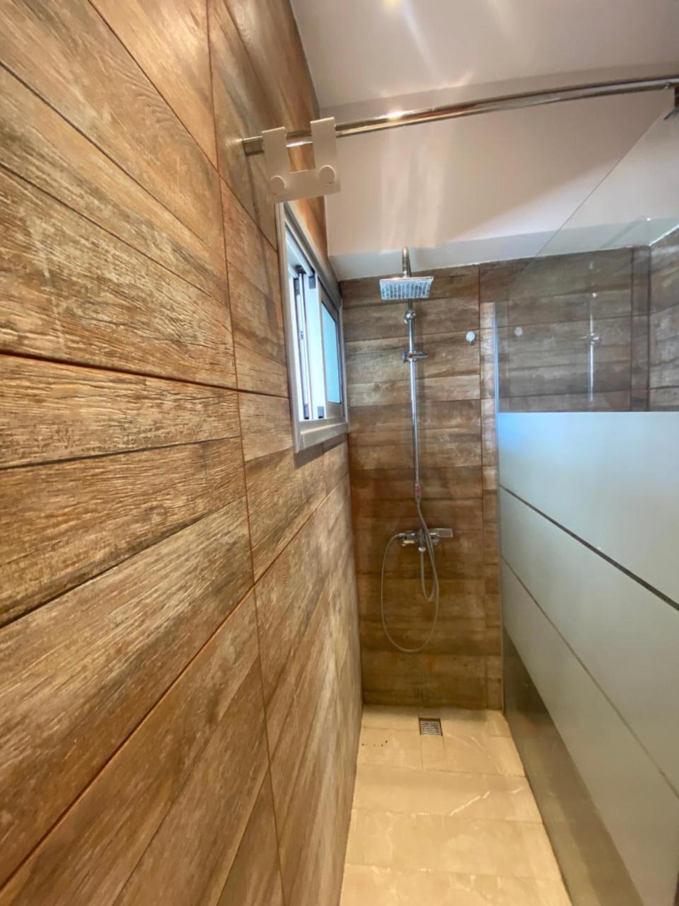 1 Bedroom Duplex 100M By The Sea