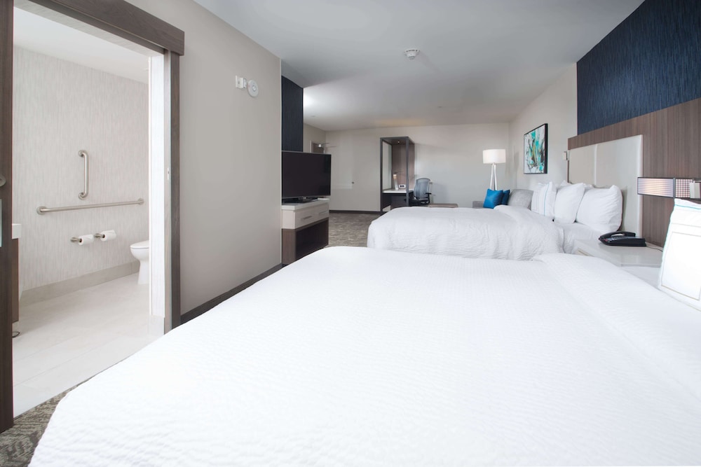 SpringHill Suites by Marriott Fayetteville Fort Bragg - photo 5