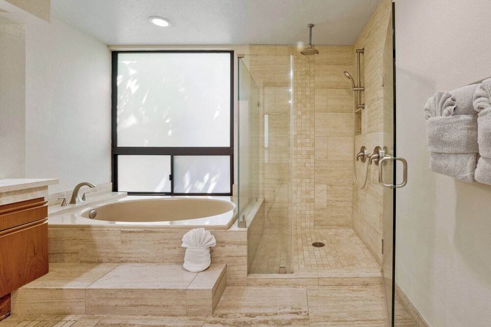 Shores at Waikoloa Beach Resort 19 2 Ensuite & Loft - photo 24