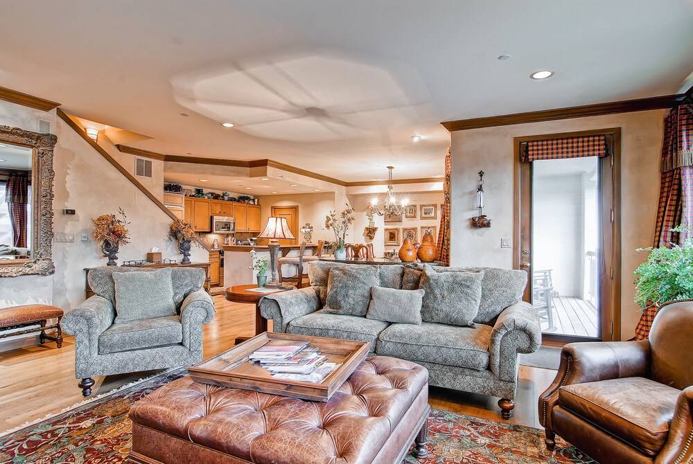 Highlands Slopeside by East West Hospitality - photo 227