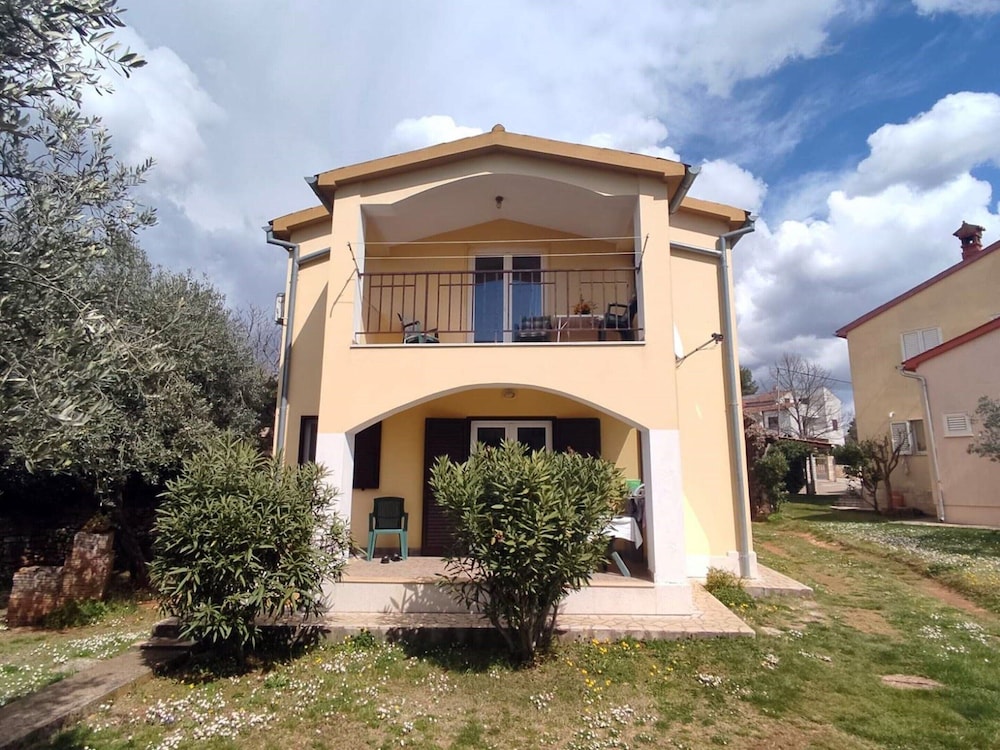 Apartment in Vodnjan near City Center — 4-Star Luxury Hotel in Vodnjan, Croatia