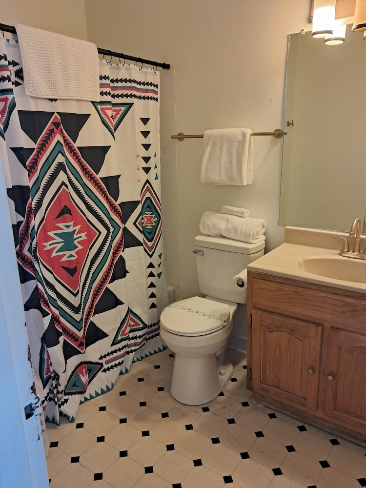 Southwest Motel - photo 22