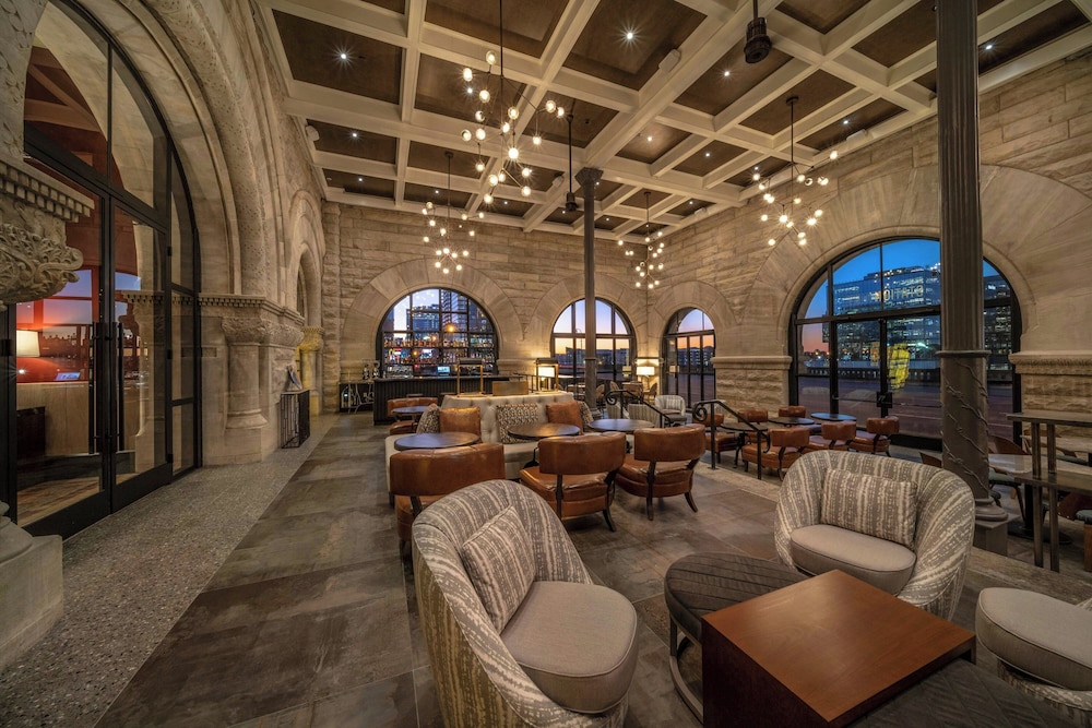 The Union Station Nashville Yards Autograph Collection - photo 108