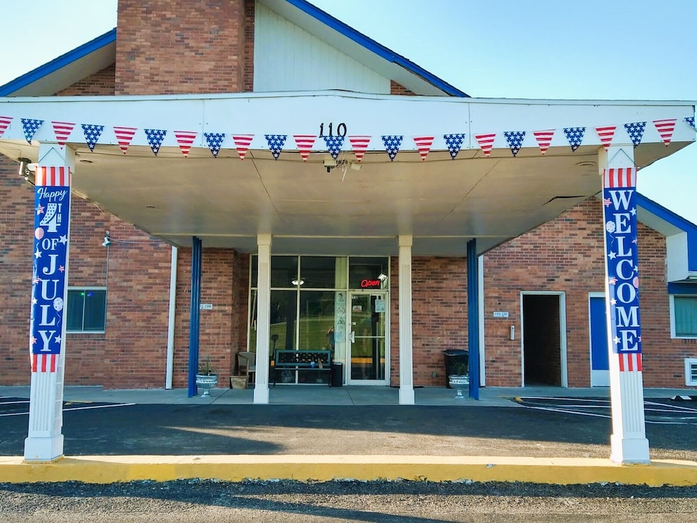 Grand View Plaza Inn & Suites - photo 121
