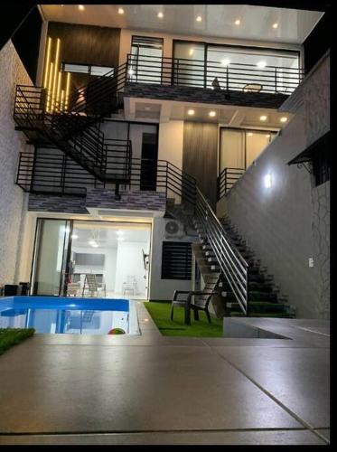 Apartamento de descanso — 4-Star Luxury Hotel in La Dorada, Colombia