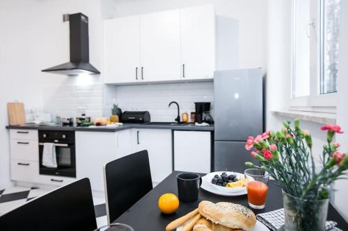 Cozy fully equipped apartment in Mokotów district — 4-Star Luxury Hotel in Warsaw, Poland