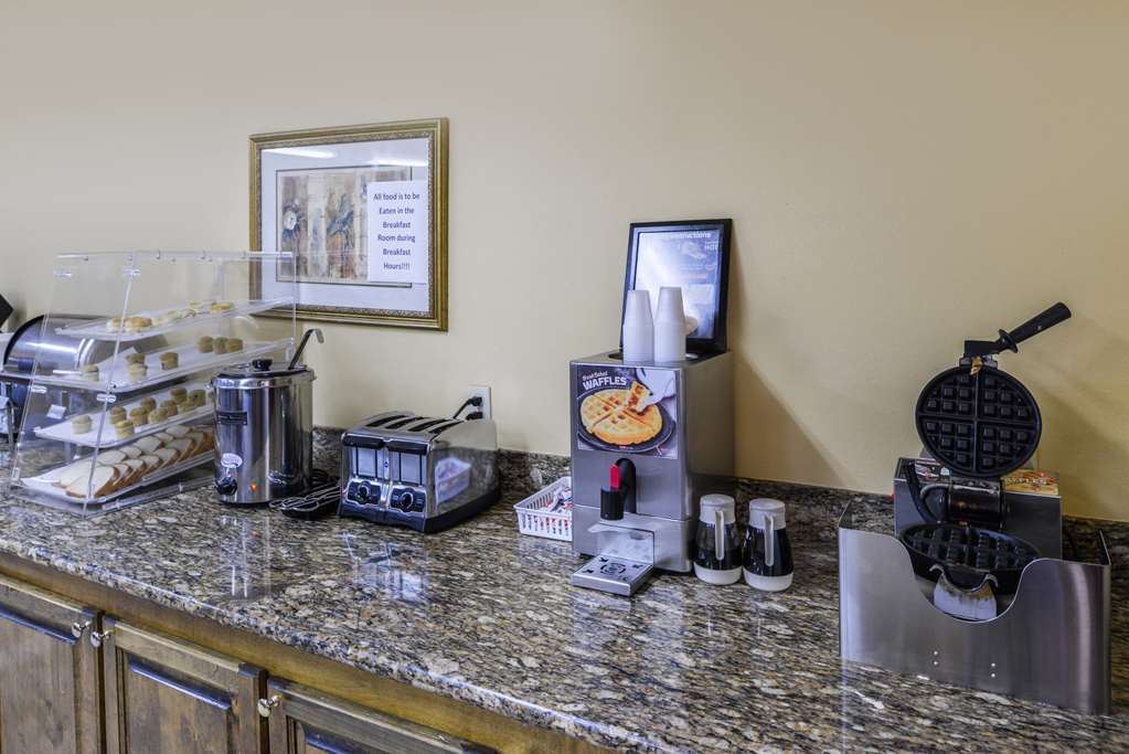 Americas Best Value Inn Wiggins - photo 30