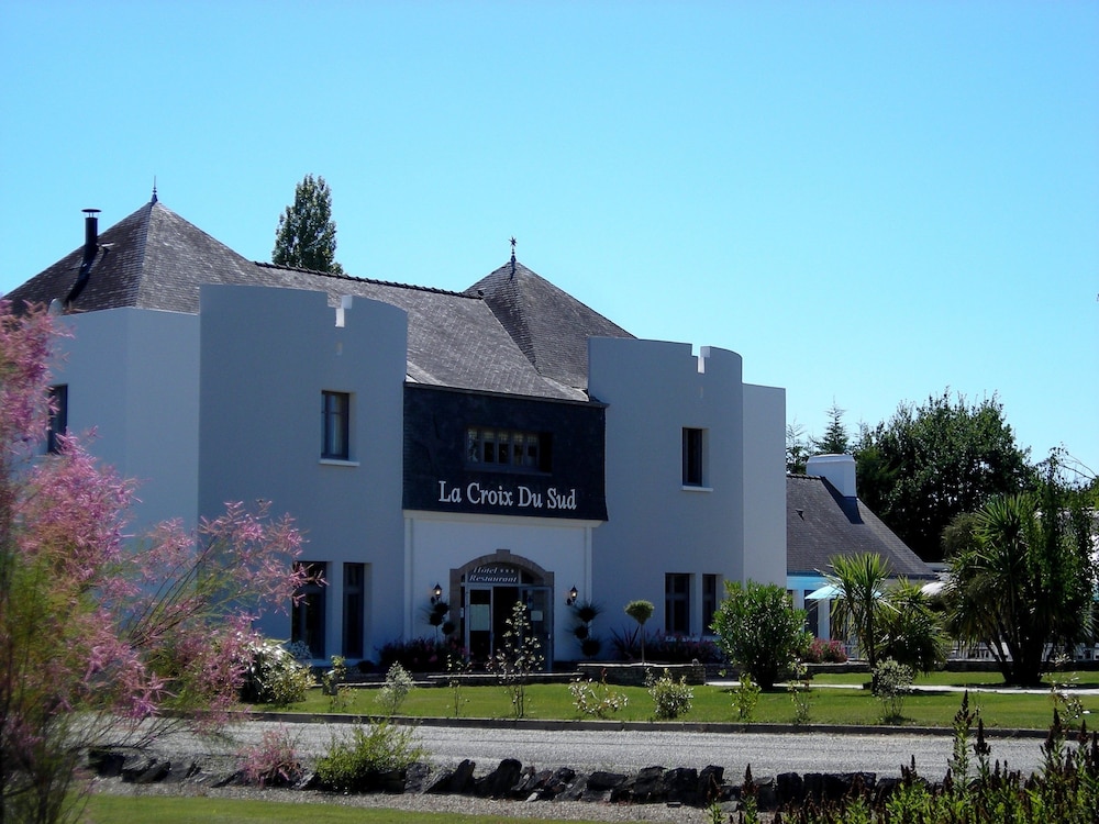 La Croix du Sud in Vannes, France