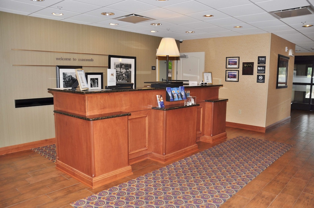 Hampton Inn Macomb - photo 5