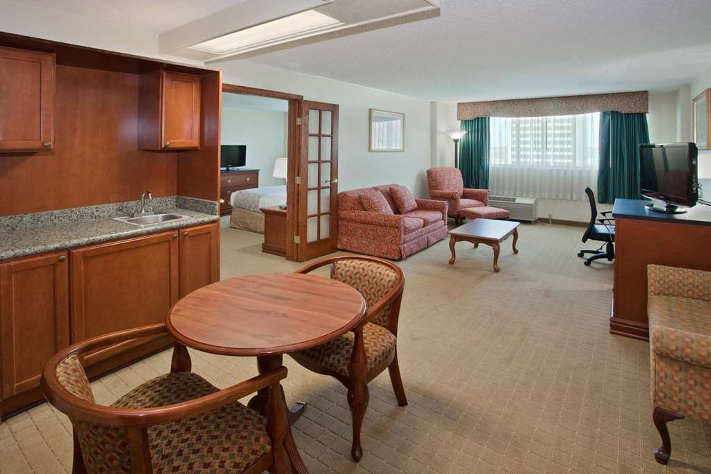 La Quinta Inn Suites Downtown Conference Center - photo 18