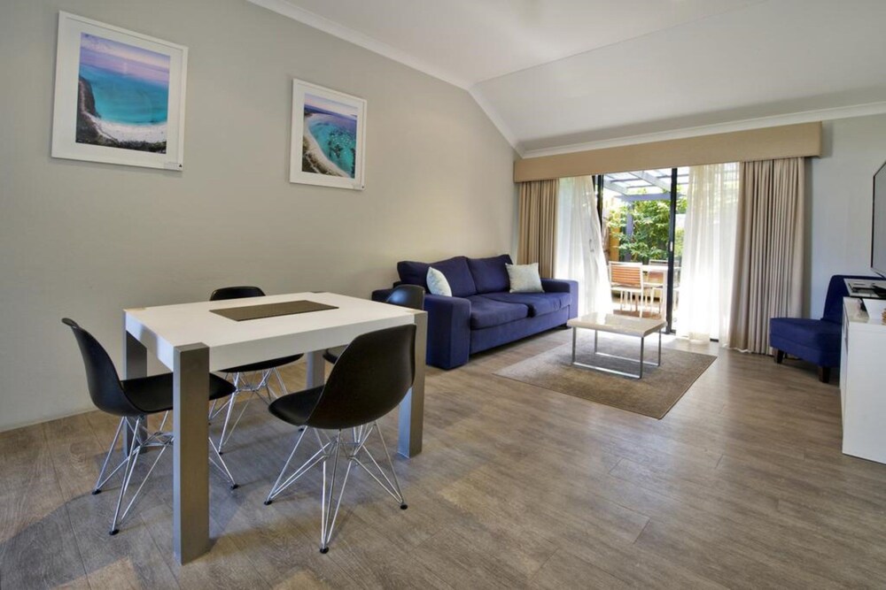 Vintages Accommodation — 4-Star Luxury Hotel in Margaret River, Australia