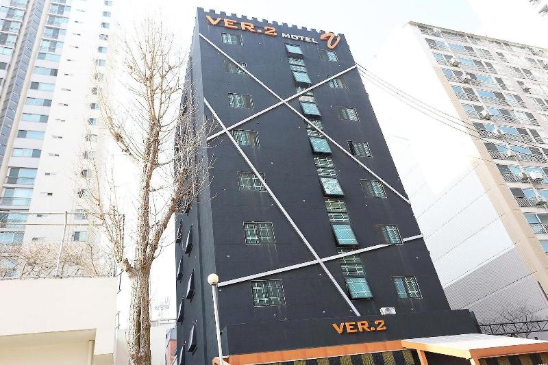 Sindorim Ver2 - carbon neutral hotel in Seoul
