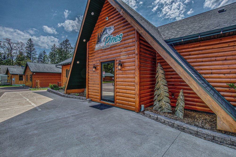 Lena's Northern Pines Resort - photo 74