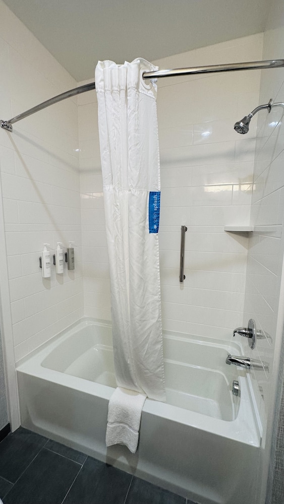 Hampton Inn & Suites Weatherford - photo 55
