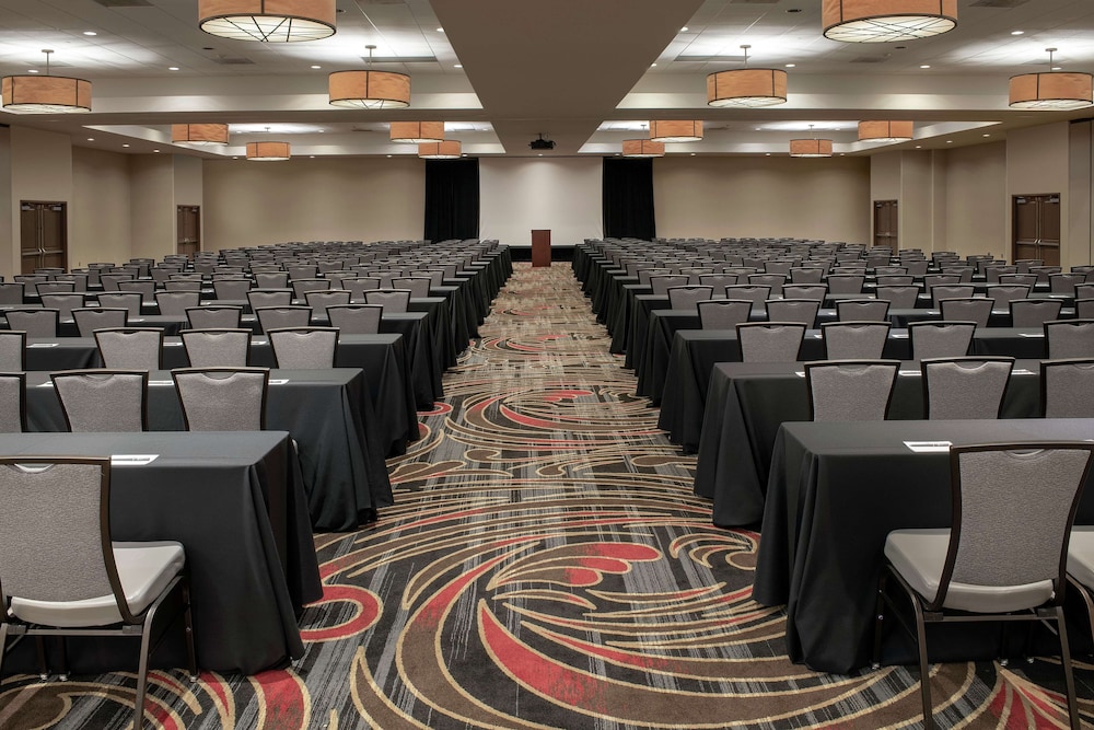 Embassy Suites by Hilton Birmingham Hoover - photo 32