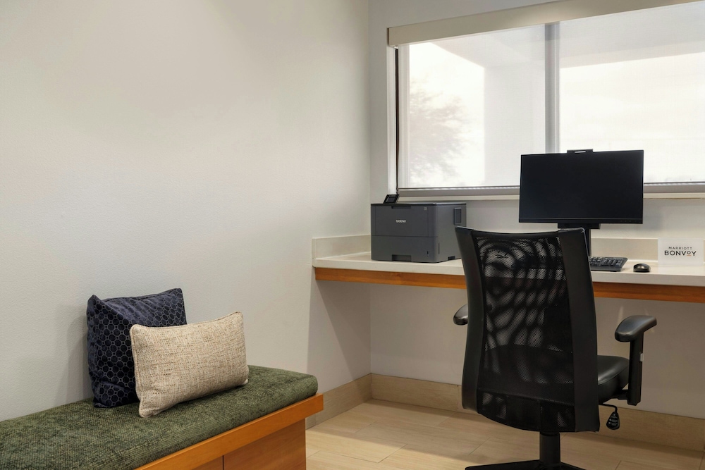 TownePlace Suites by Marriott Alexandria - photo 31