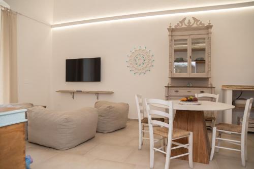 Porto Antico Luxury Rooms — 4-Star Luxury Hotel in Brindisi, Italy