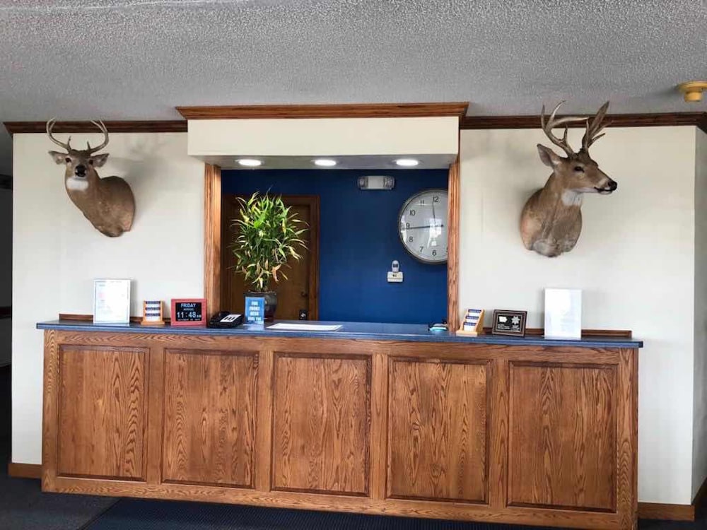 Amber Inn Motel Le Mars - photo 12