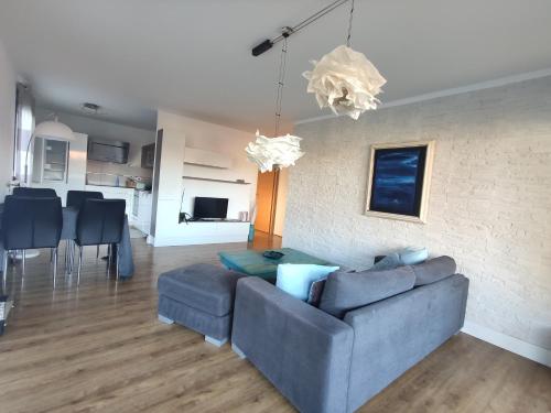 Bella Vista New Flat with View Confort & Calm Near Geneva 5 Pers — hotel in Archamps