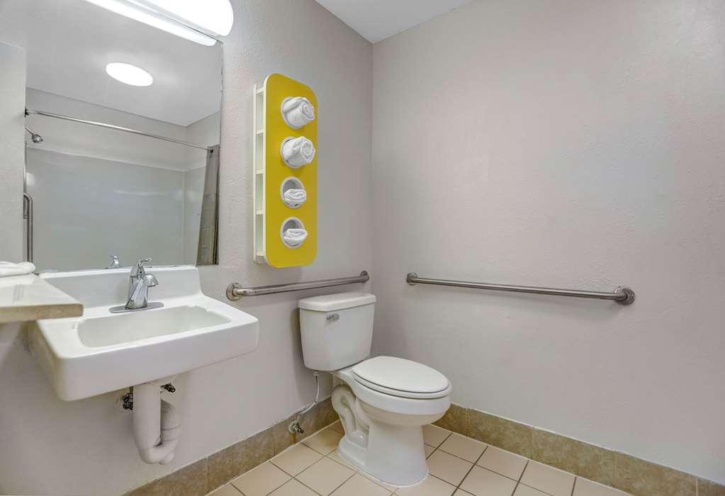 Motel 6 Raleigh NC North - photo 20