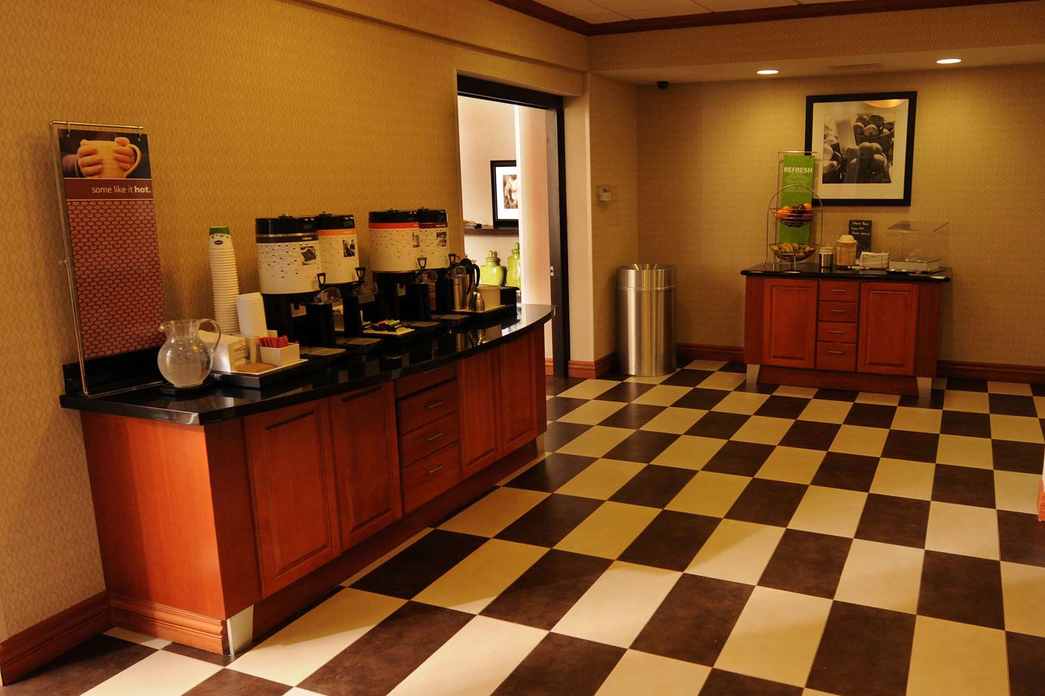 Hampton Inn Omaha West Lakeside - photo 15
