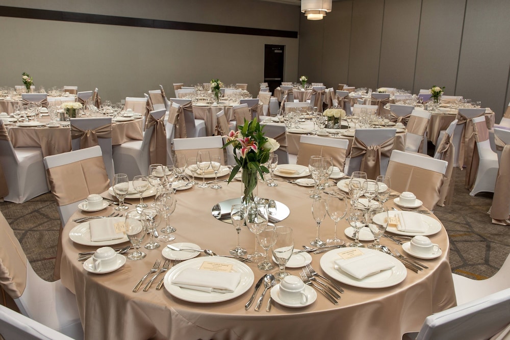 Courtyard Marriott Lafayette - photo 3