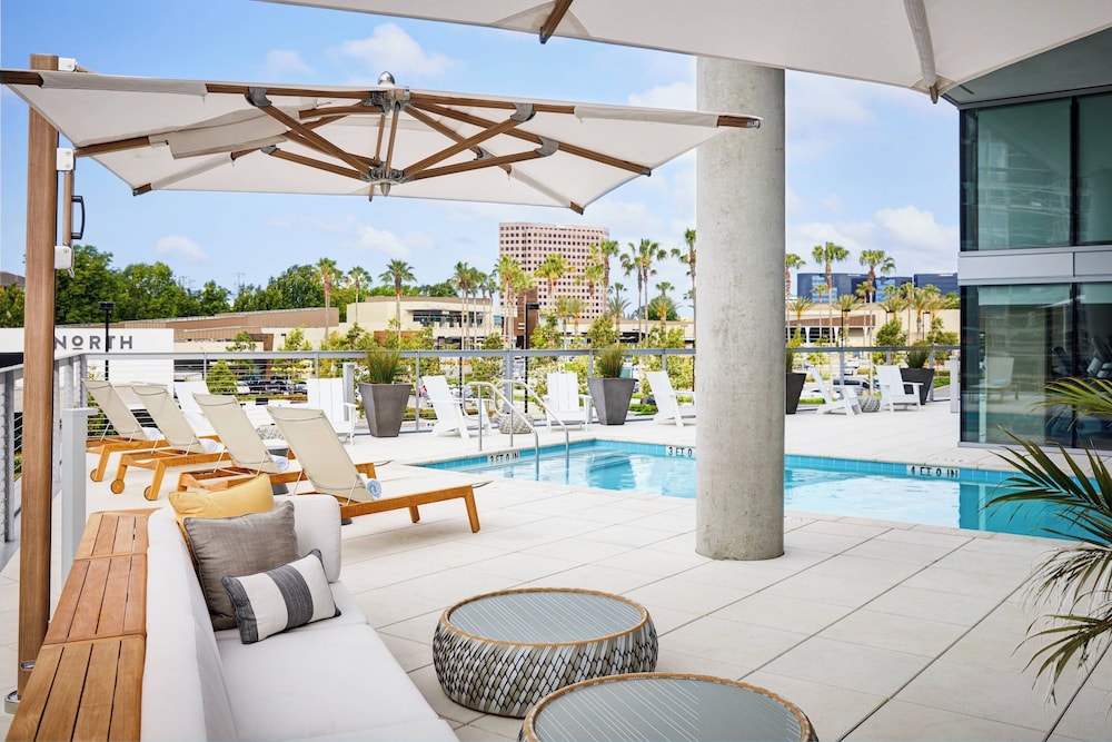 AC Hotel Irvine - photo 19