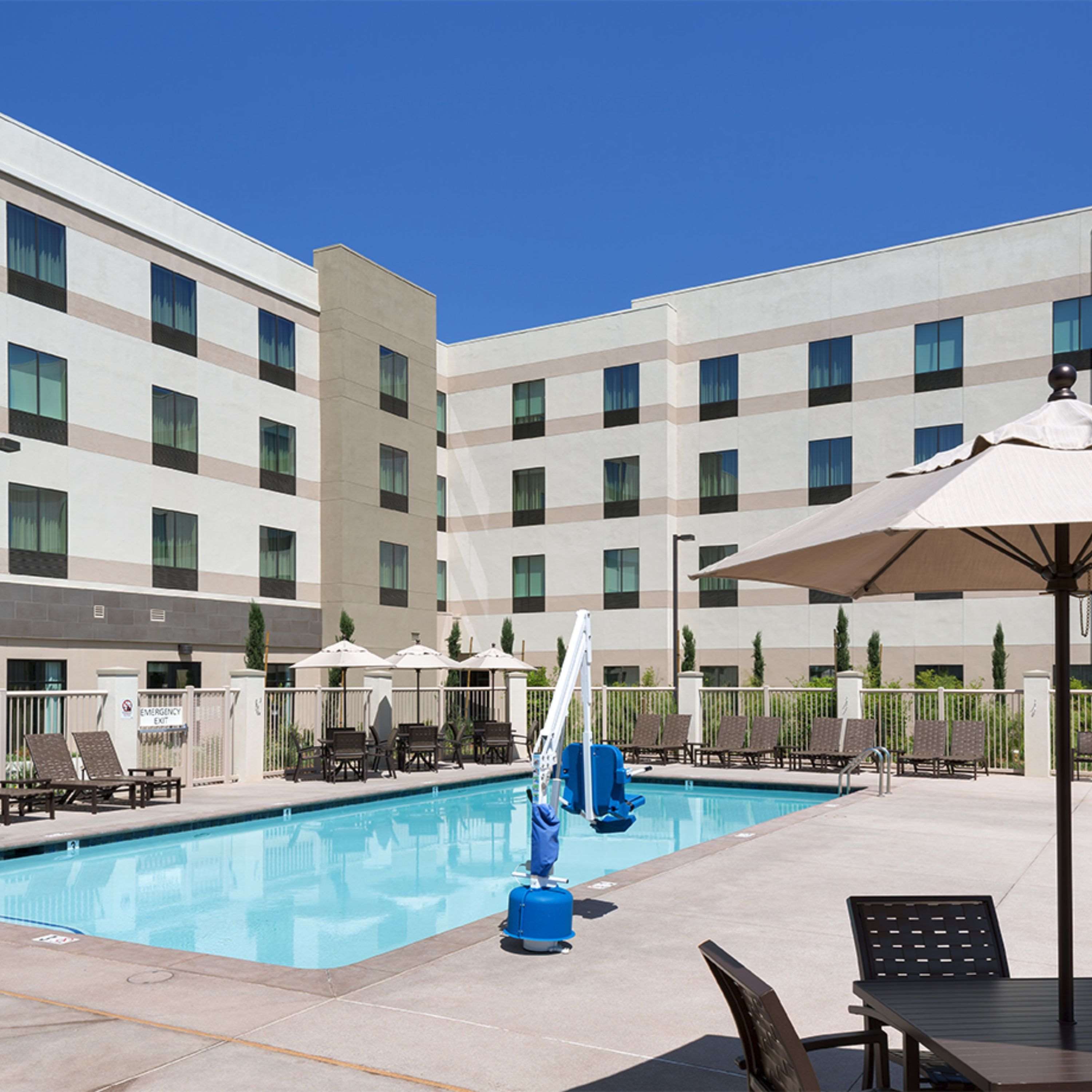 Hampton Inn & Suites Murrieta Temecula - photo 8