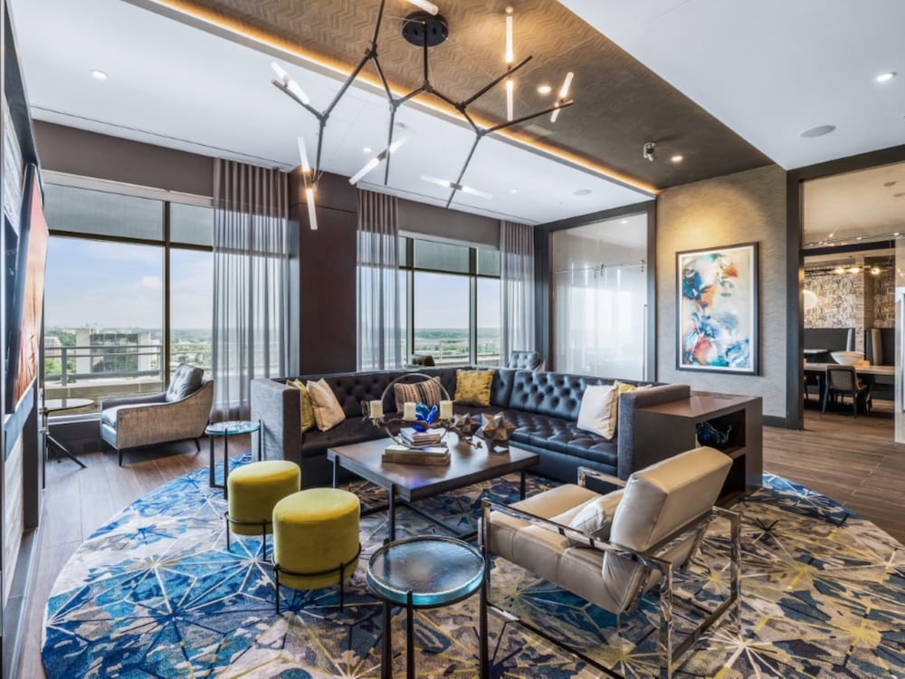 Bluebird Suites near Chevy Chase - photo 32