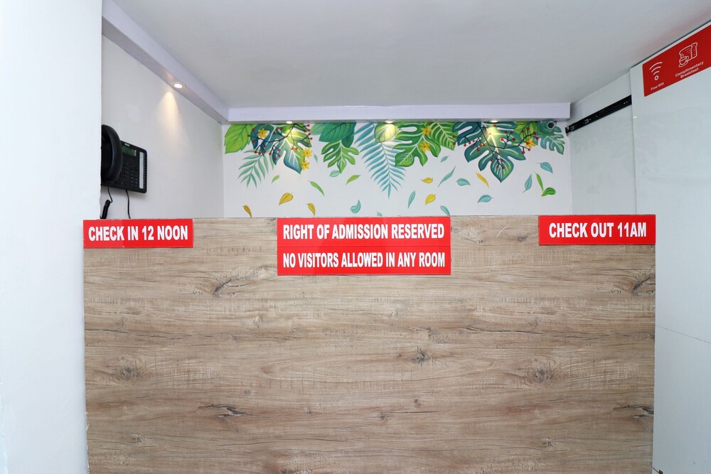 OYO 16802 Transit Express - carbon neutral hotel in Kolkata