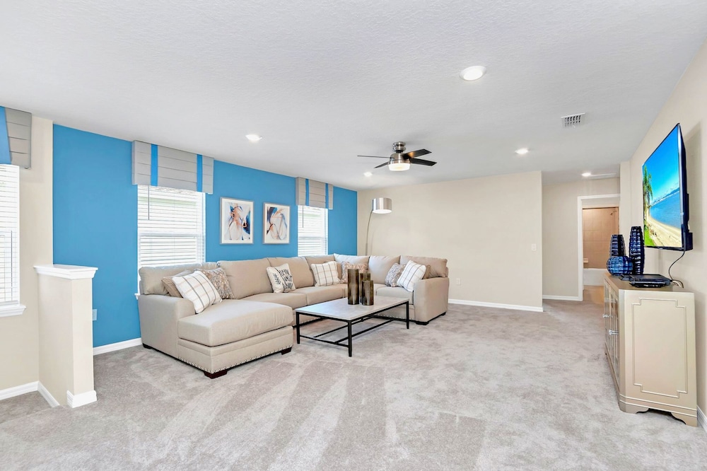 Upstay Windsor Island Resort Home w Pool Spa BBQ - photo 21