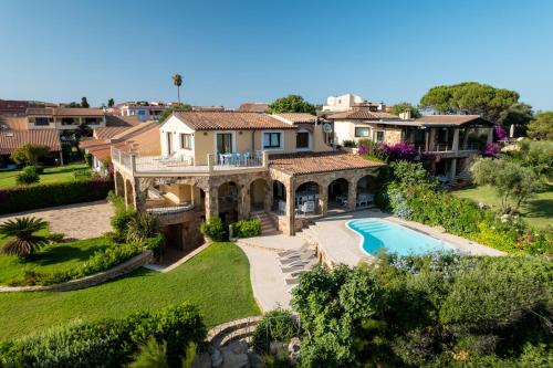 Villa Mimosa — 4-Star Luxury Hotel in Golfo Aranci, Italy