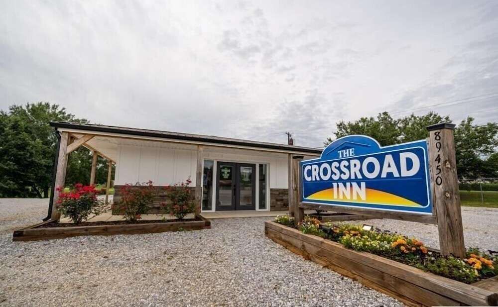 The Crossroad Inn - photo 9