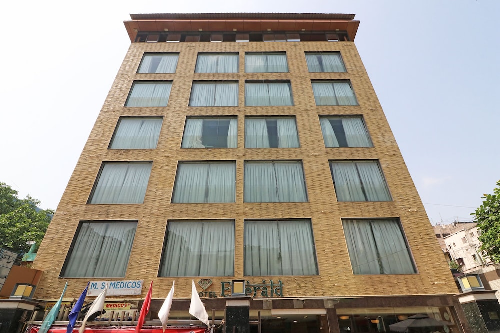 OYO Premium Marquis Street Esplanade