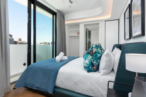 Luxurious Penthouse City Centre Stunning Views