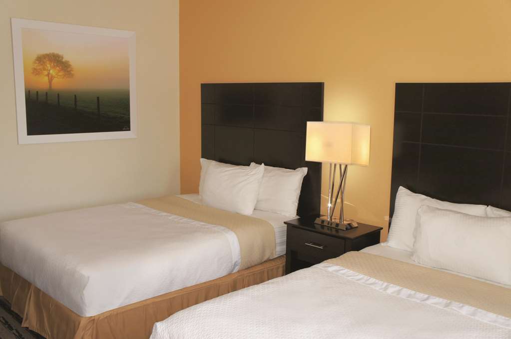 La Quinta Inn by Wyndham Lincoln Nebraska - photo 19