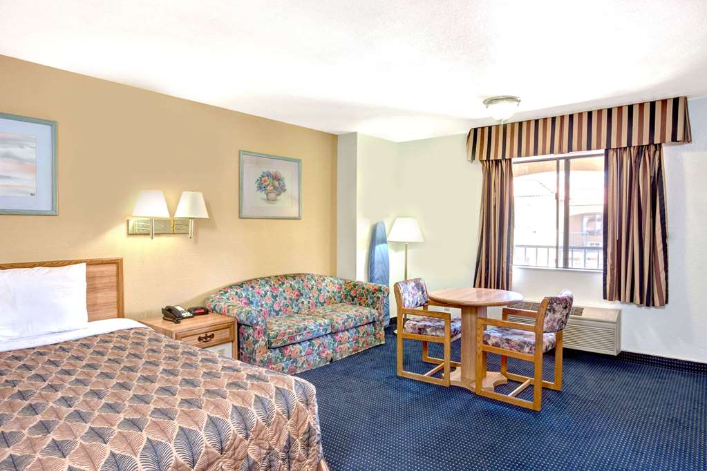 Travelodge by Wyndham Banning CA Near Casino Outlet Mall - photo 10