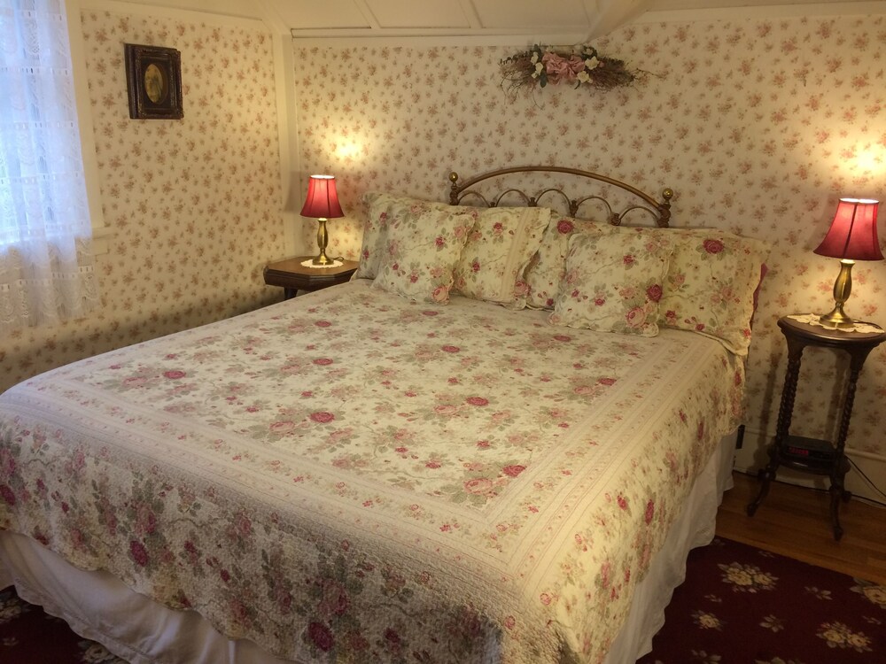 Barretta Gardens Inn - photo 12