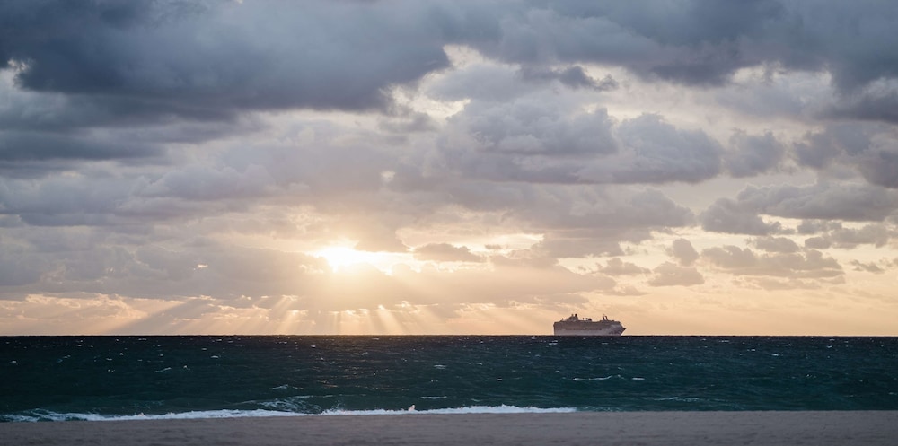 Hotel Maren Fort Lauderdale Beach Curio Collection by Hilton - photo 95